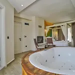 Hotel La Mira Alacati Çeşme