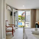La Mira Alacati